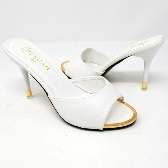 white strappy heels size 5
